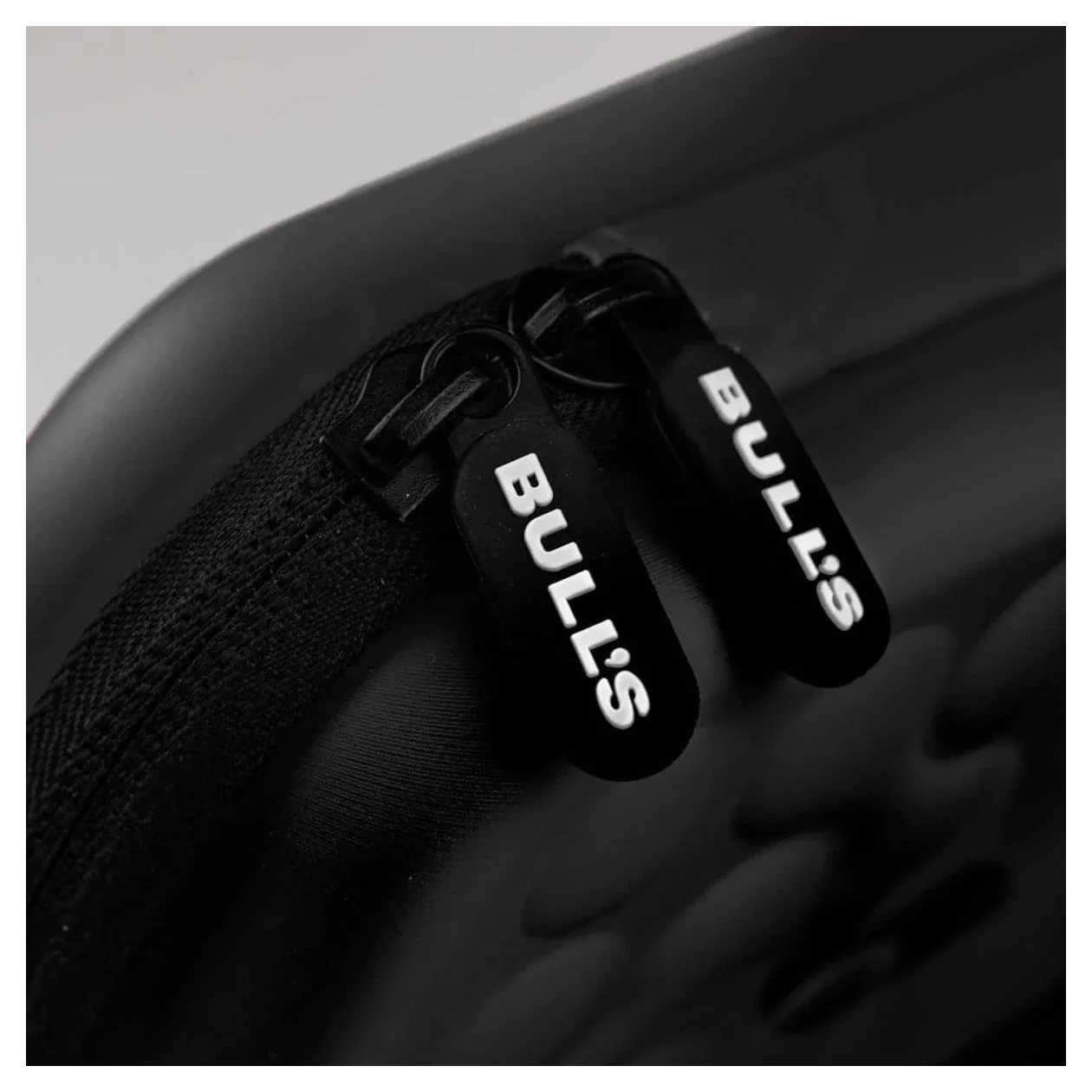Bulls NL Morph Darts Case - Image 5