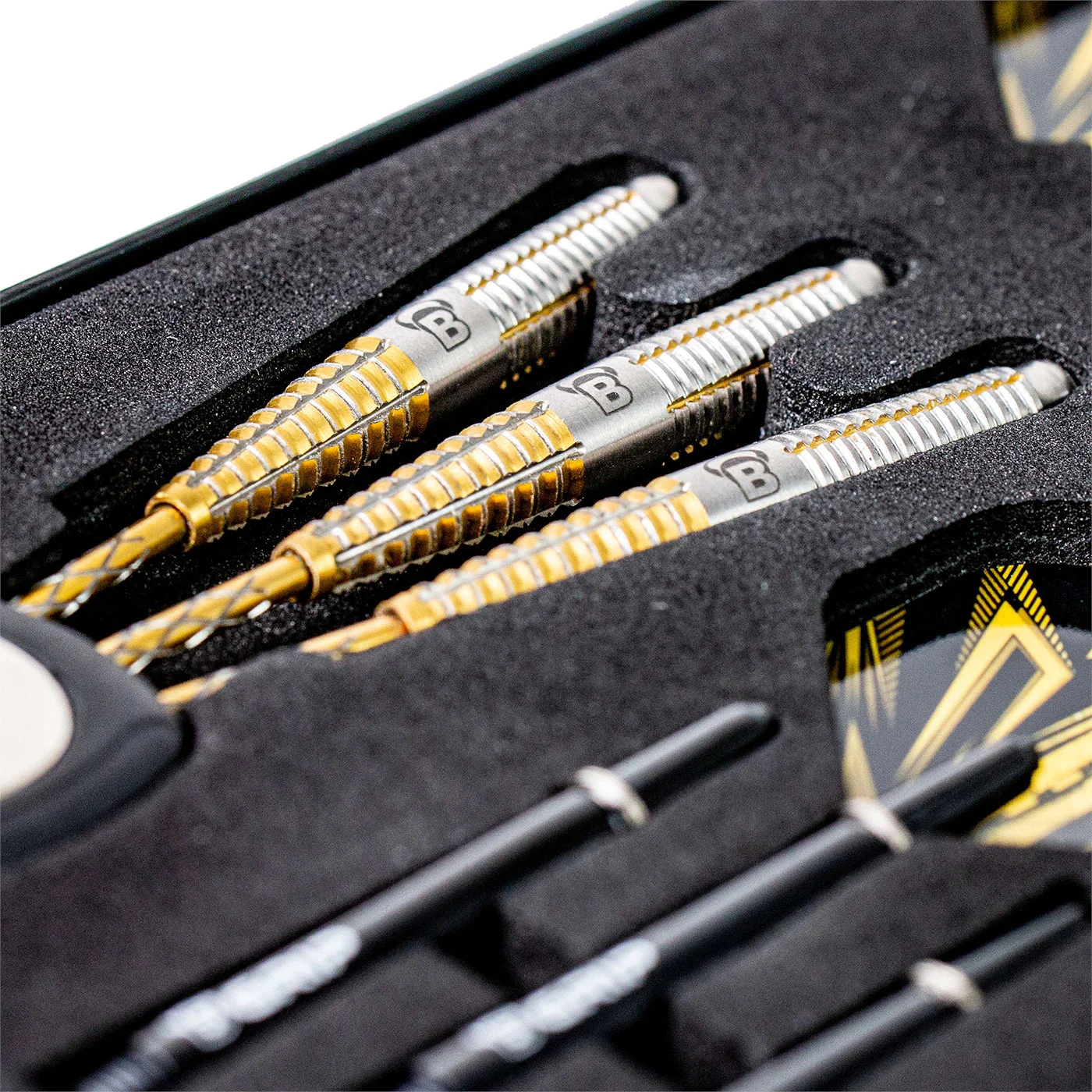 Bulls Stinger Gold Titanium 21g Steel Tip Darts - Image 4