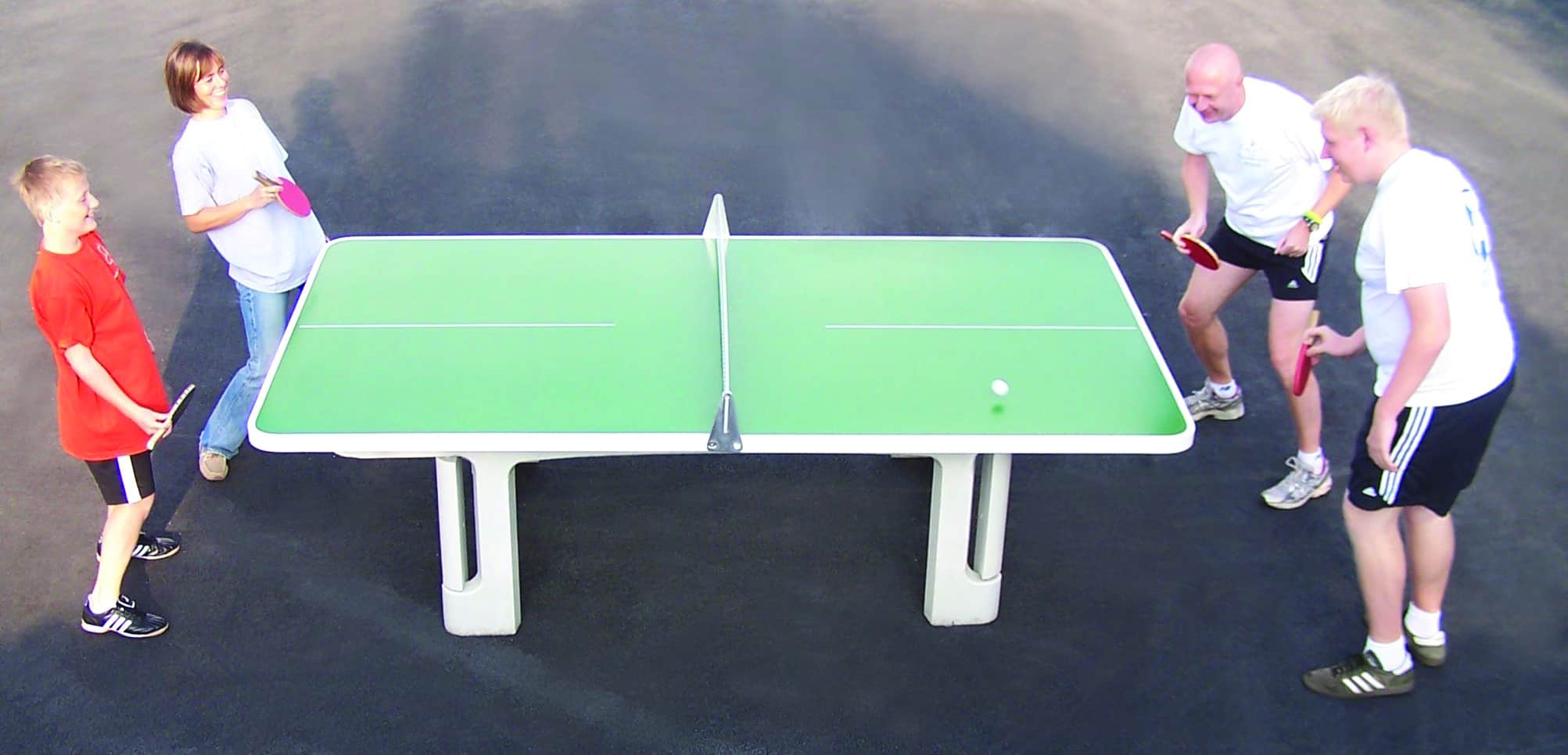 Butterfly B2000 Green Concrete Table With Rounded Corners - Image 2